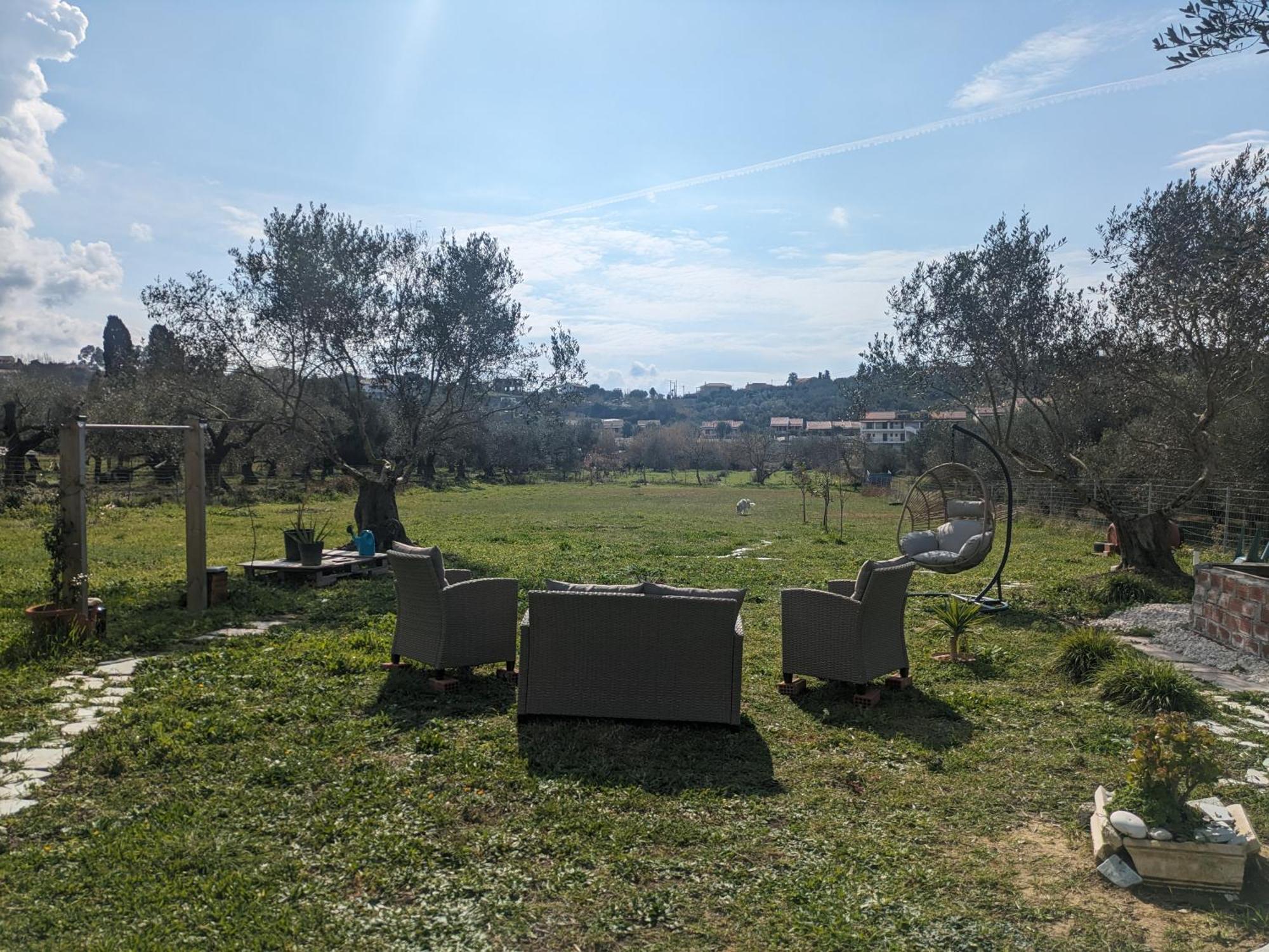 Getaway To Relax & Play At Meraki Holiday home